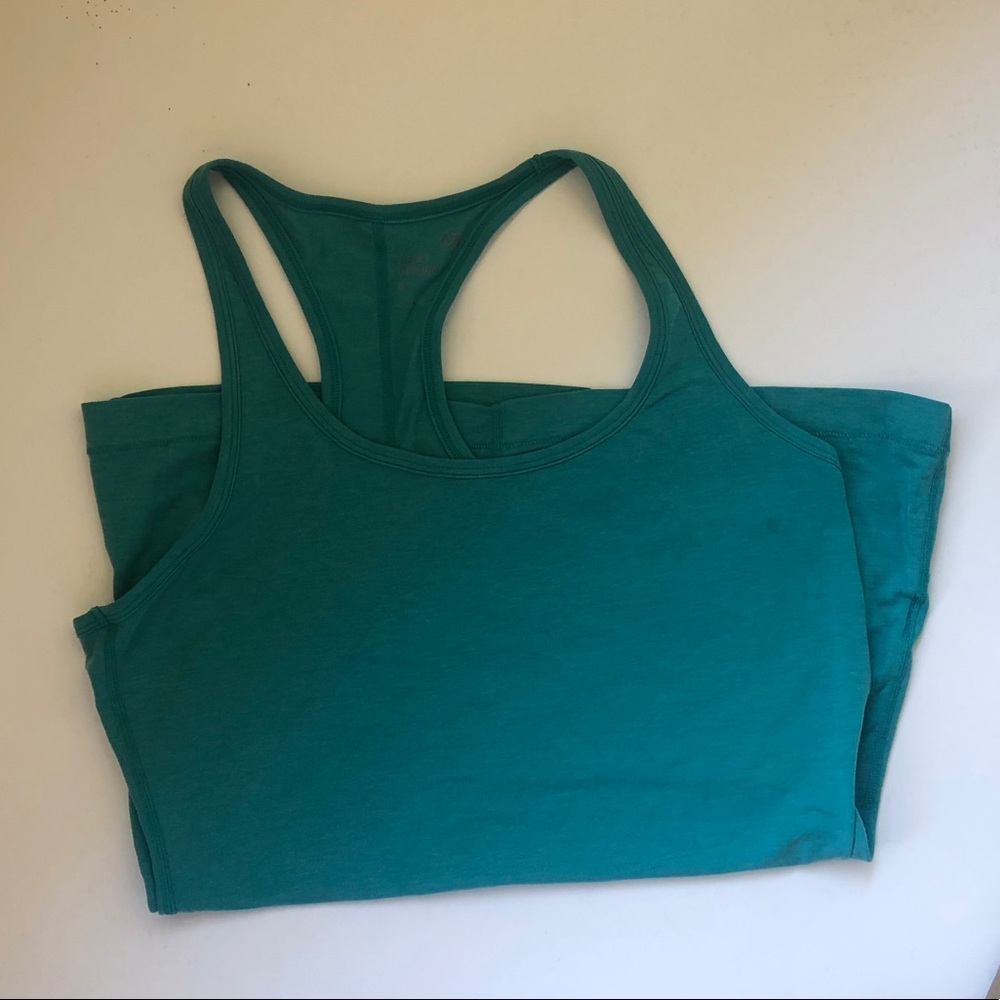 Gap fit tank top